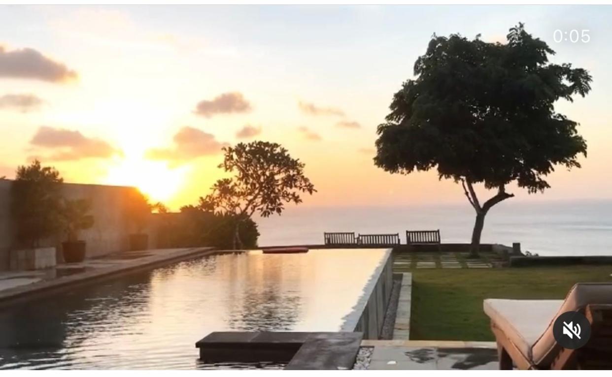 Romeo Beachfront Bingin ペチャトゥ エクステリア 写真